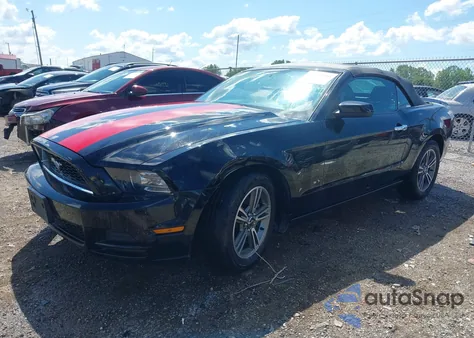 2013 Ford Mustang V6 Premium z USA, uszkodzony, nr VIN 1ZVBP8EM3D5236629